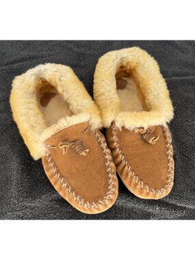 L.L. Bean Womens Shearling-Lined Suede Wicked Good Moccasin Slippers